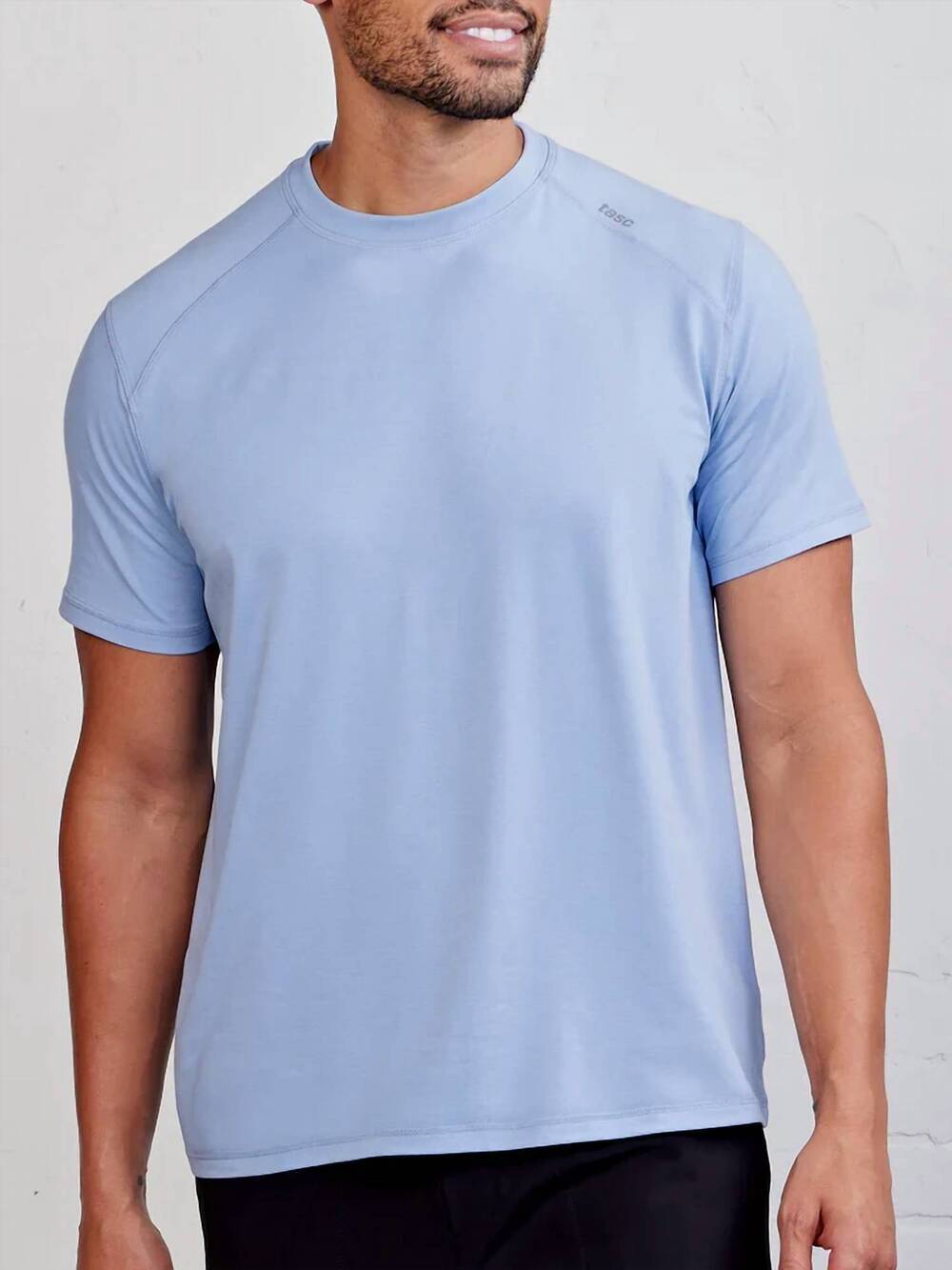 NEW TASC carrollton t-shirt in heritage blue